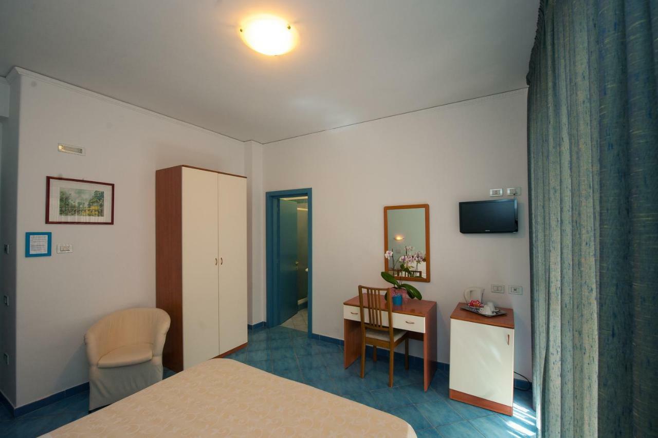 Hotel Oasi Maiori Zewnętrze zdjęcie